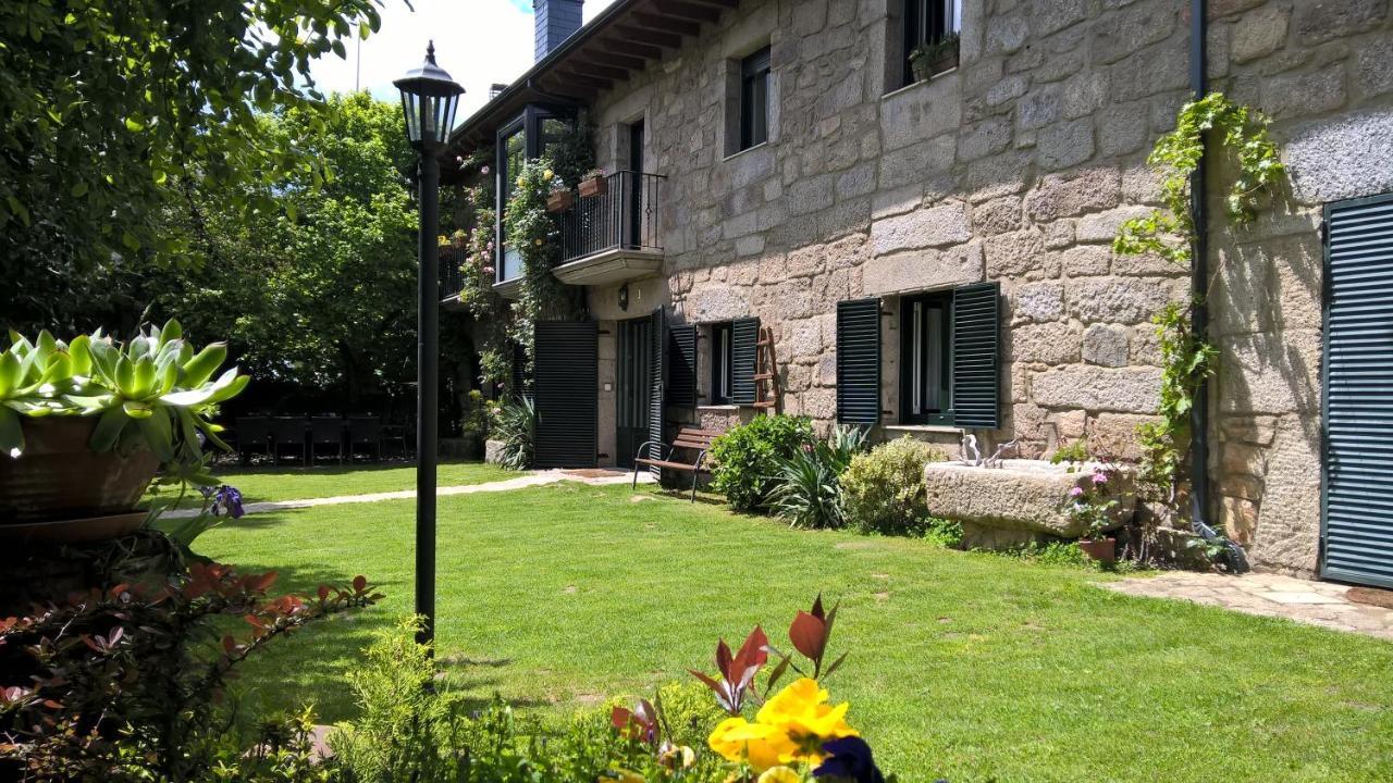 Conjunto Entre Acebos Guest House Sotillo de Sanabria Exterior photo